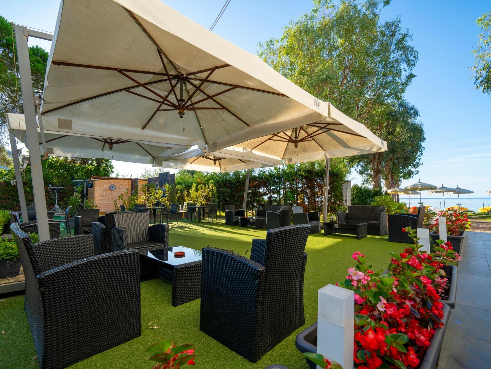 Hotel Eden Park Cilento Ispani Екстериор снимка
